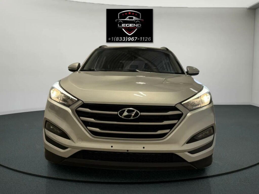 2018 Hyundai Tucson SE / Clean Carfax/ Low KM/ With Winter & summer tires